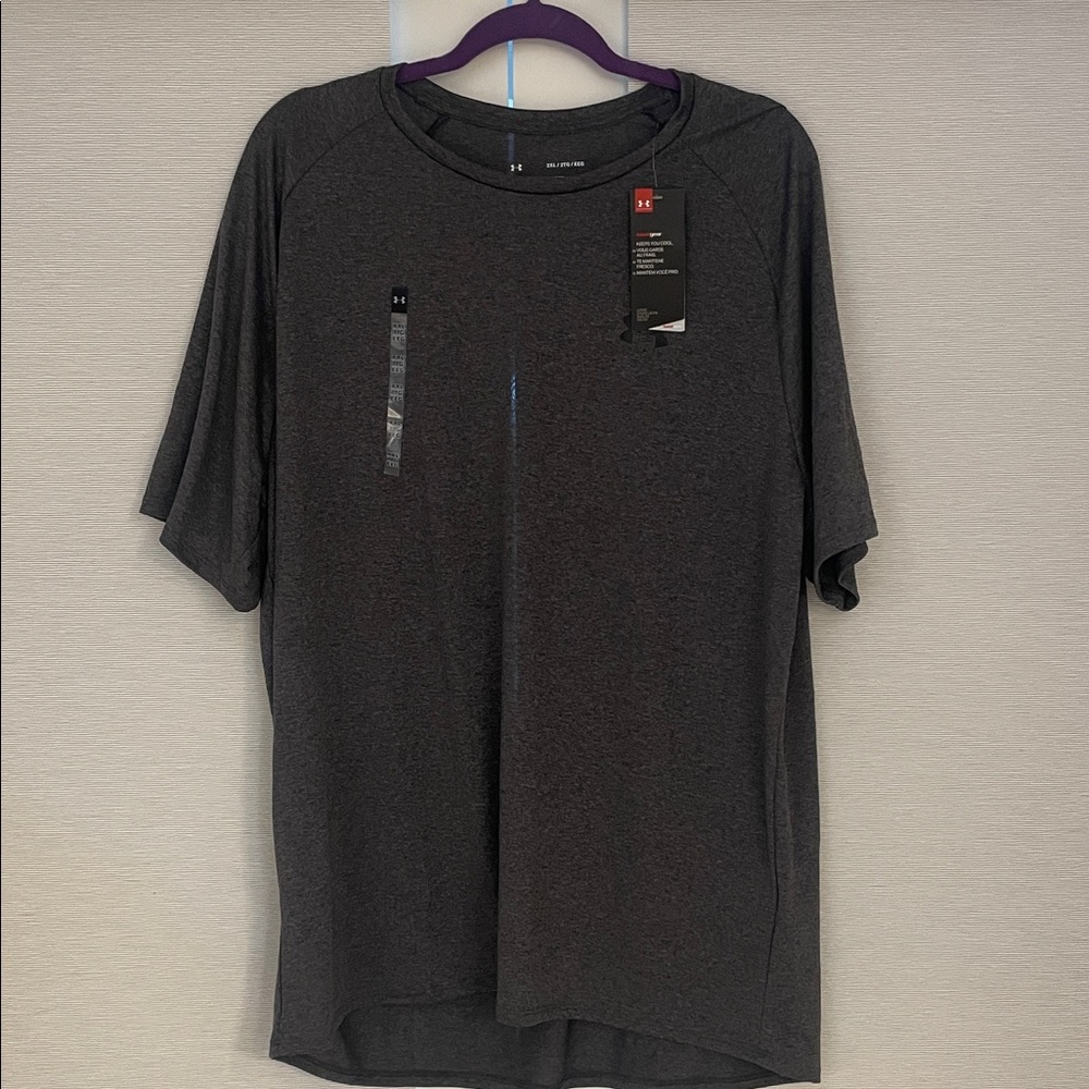 BRAND NEW UNDERARMOUR T-SHIRT! SIZE:XXL ! WITH TAGS!